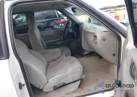 1999 Chevrolet S-10 Ls from USA, damaged, VIN 1GCCS1946X8118794